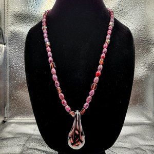 Gorgeous necklace